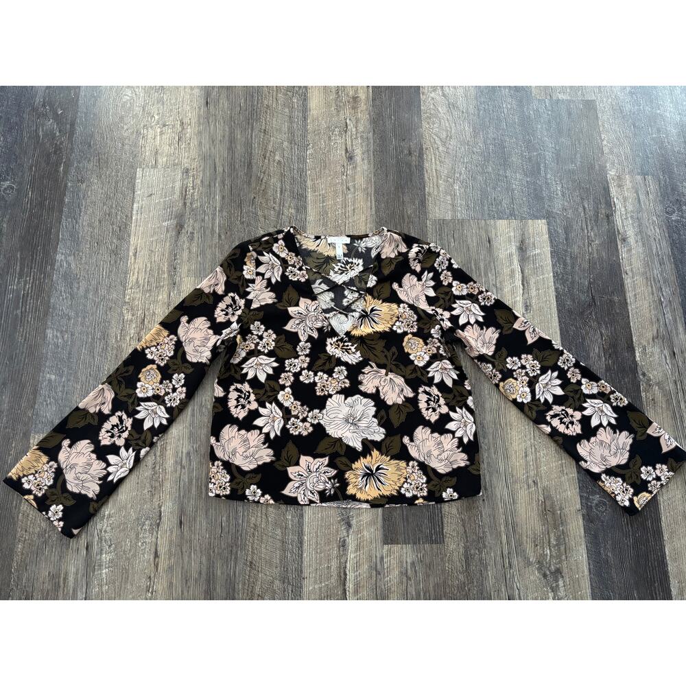 Leith Floral Lattice V-Neck Long Sleeve Blouse Black Olive Small TL351302MI